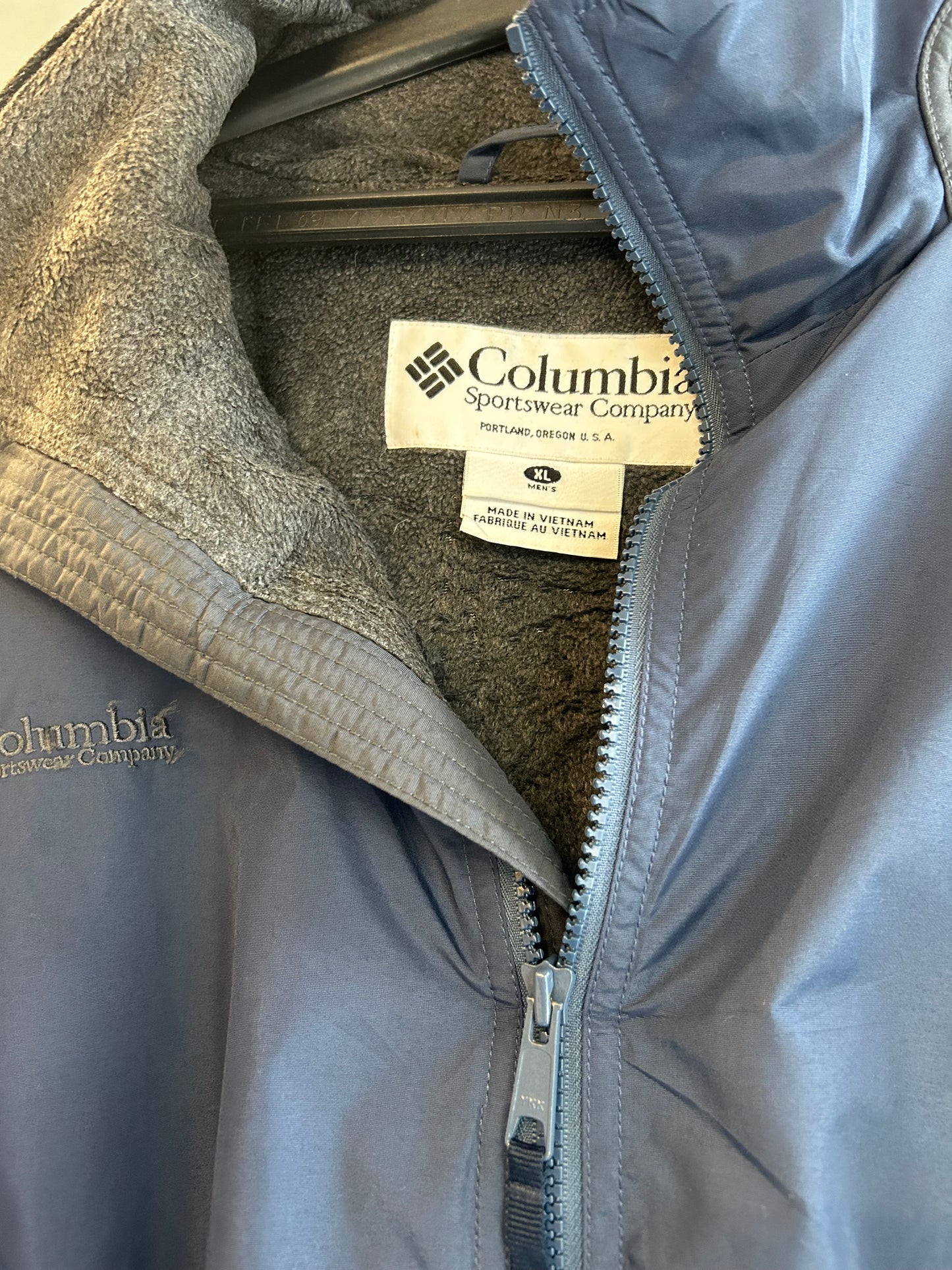 Columbia dark navy bomber jacket