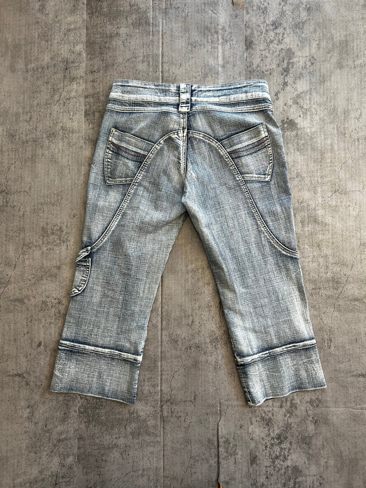 XFN Y2K capri pants