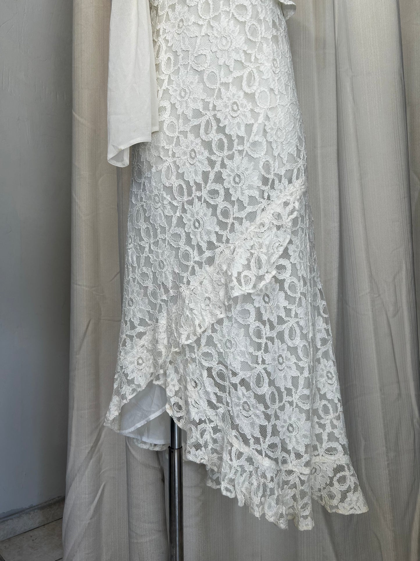 Vintage lace mesh dress