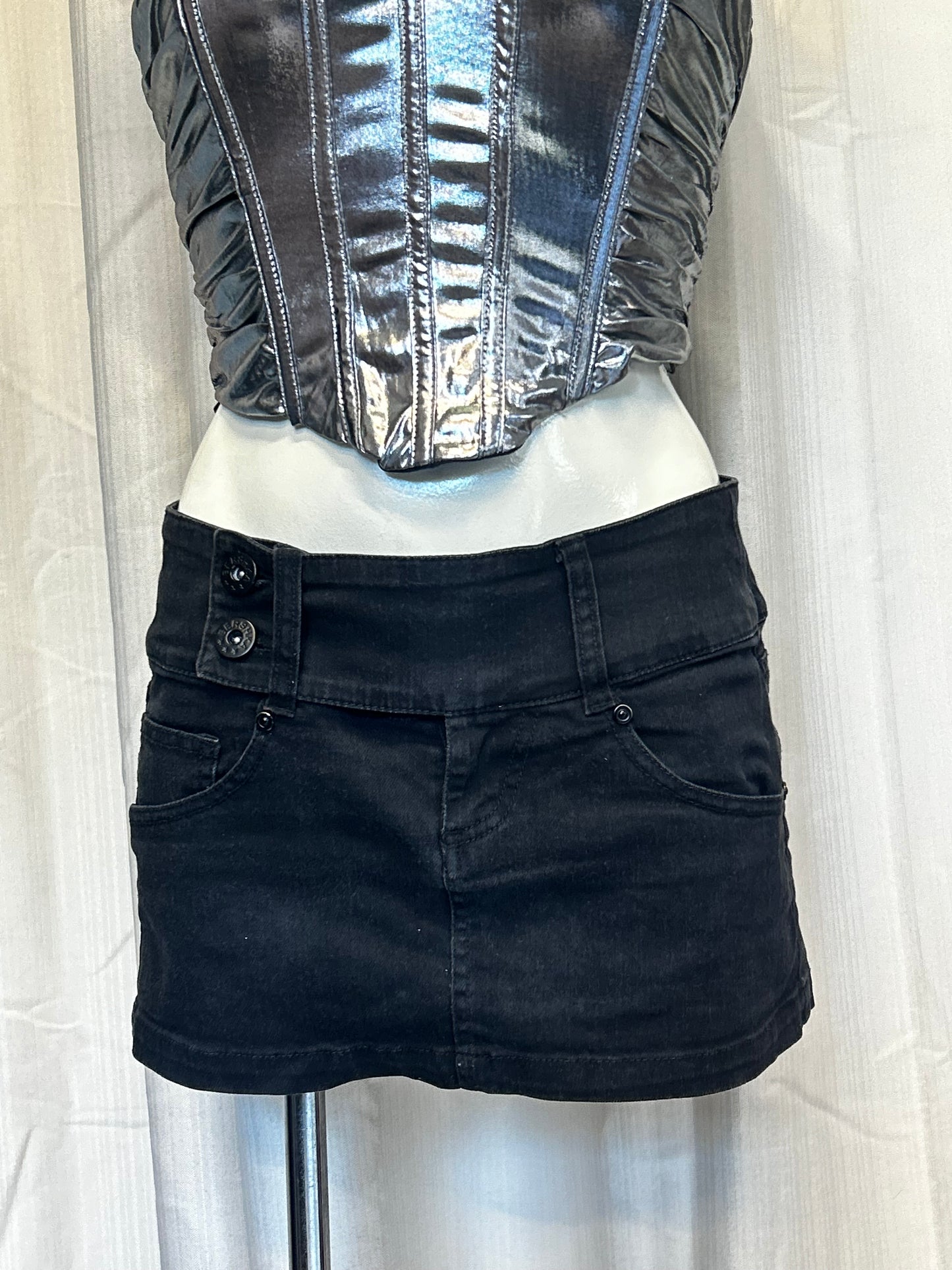 00s berskha mini skirt