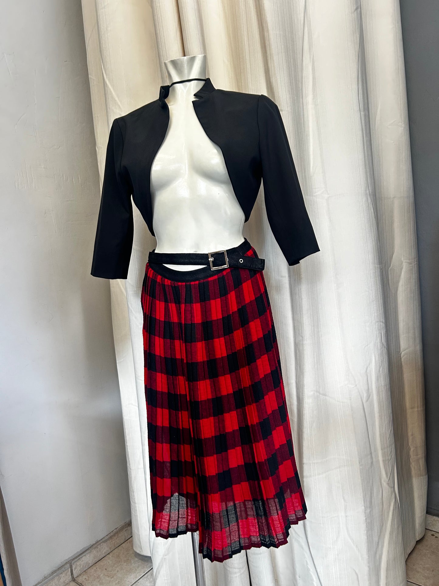 Vintage tartan midi skirt