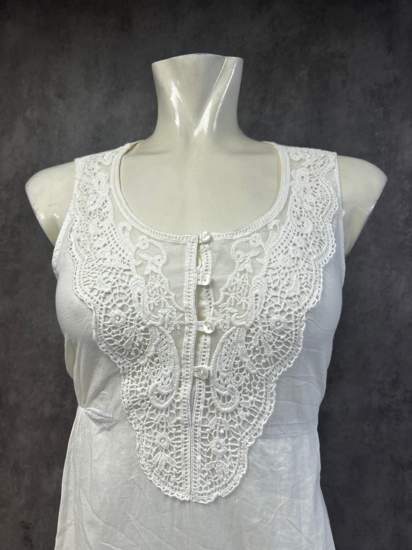Ovs cotton white top
