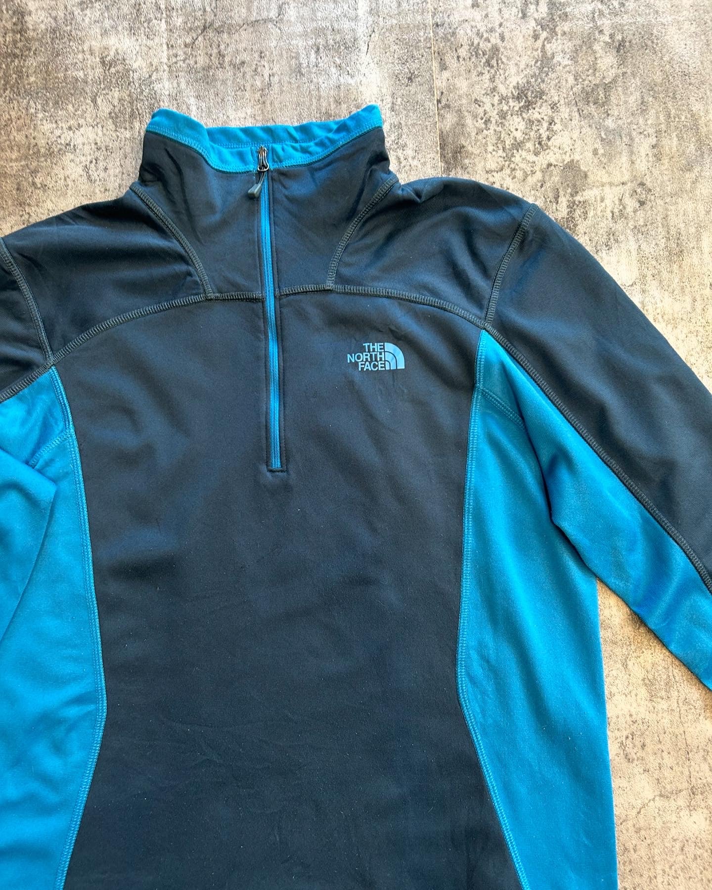 .North face half zip sweatshirt