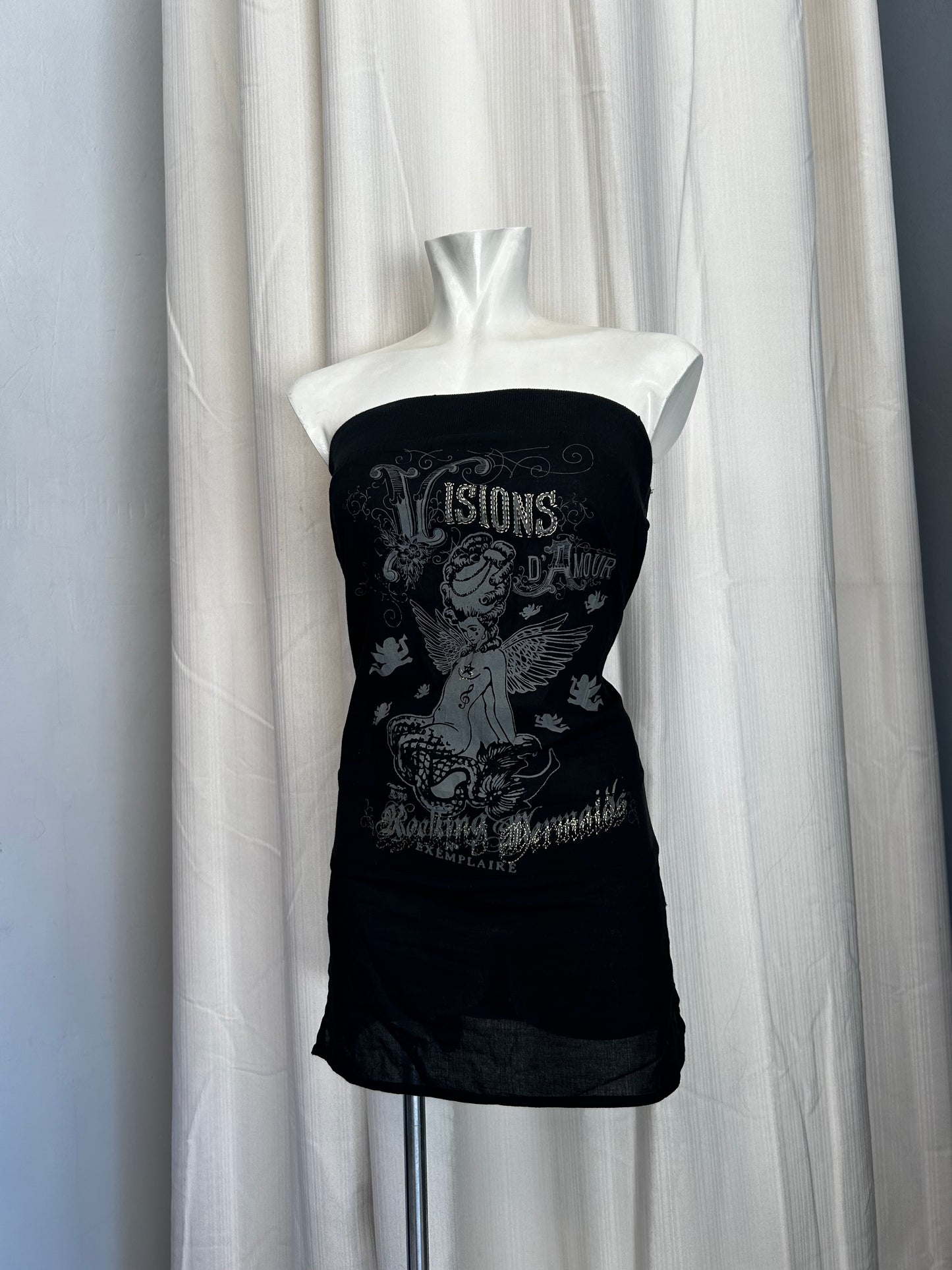 Graphic alt top