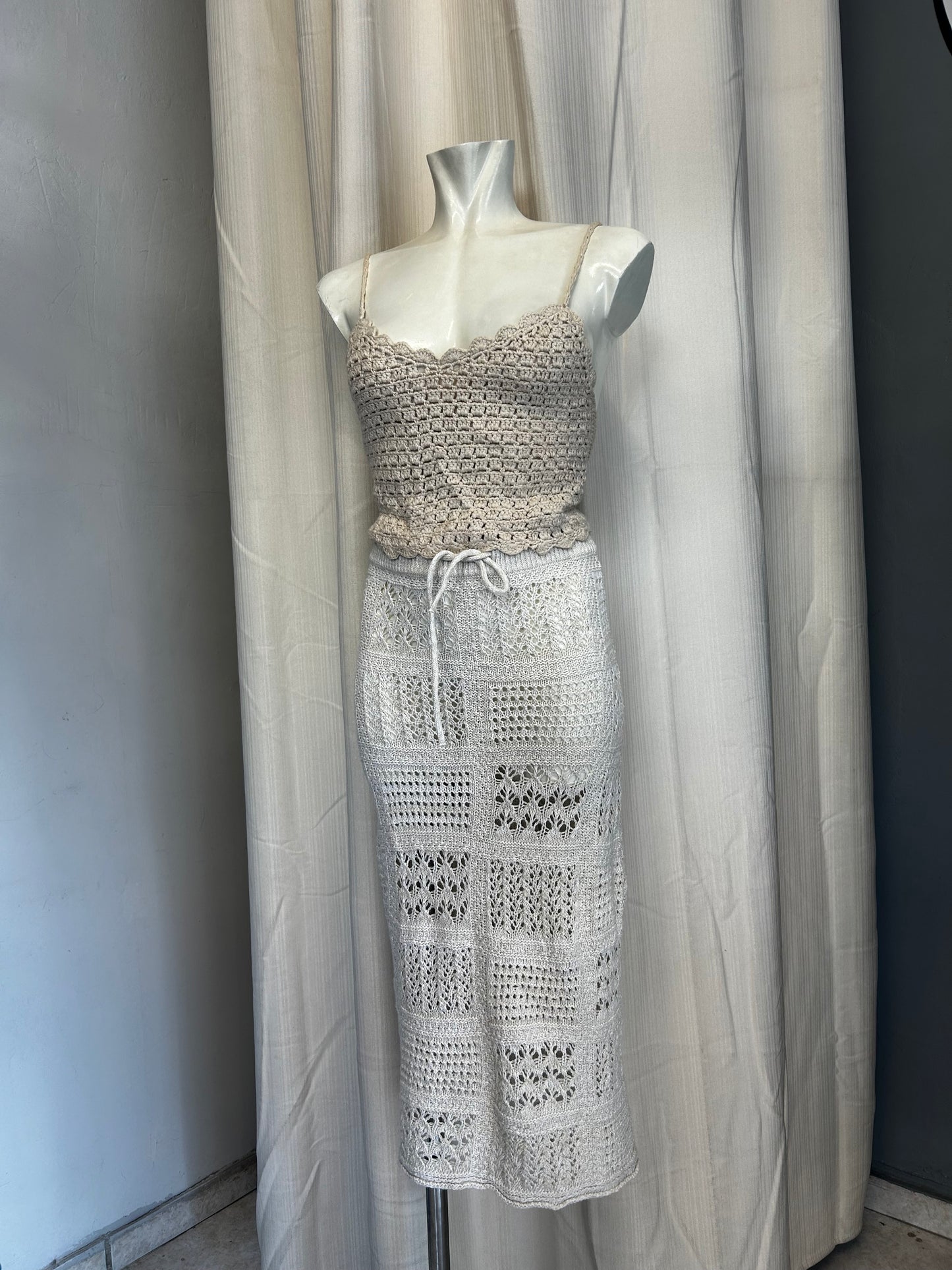 Knitted midi skirt