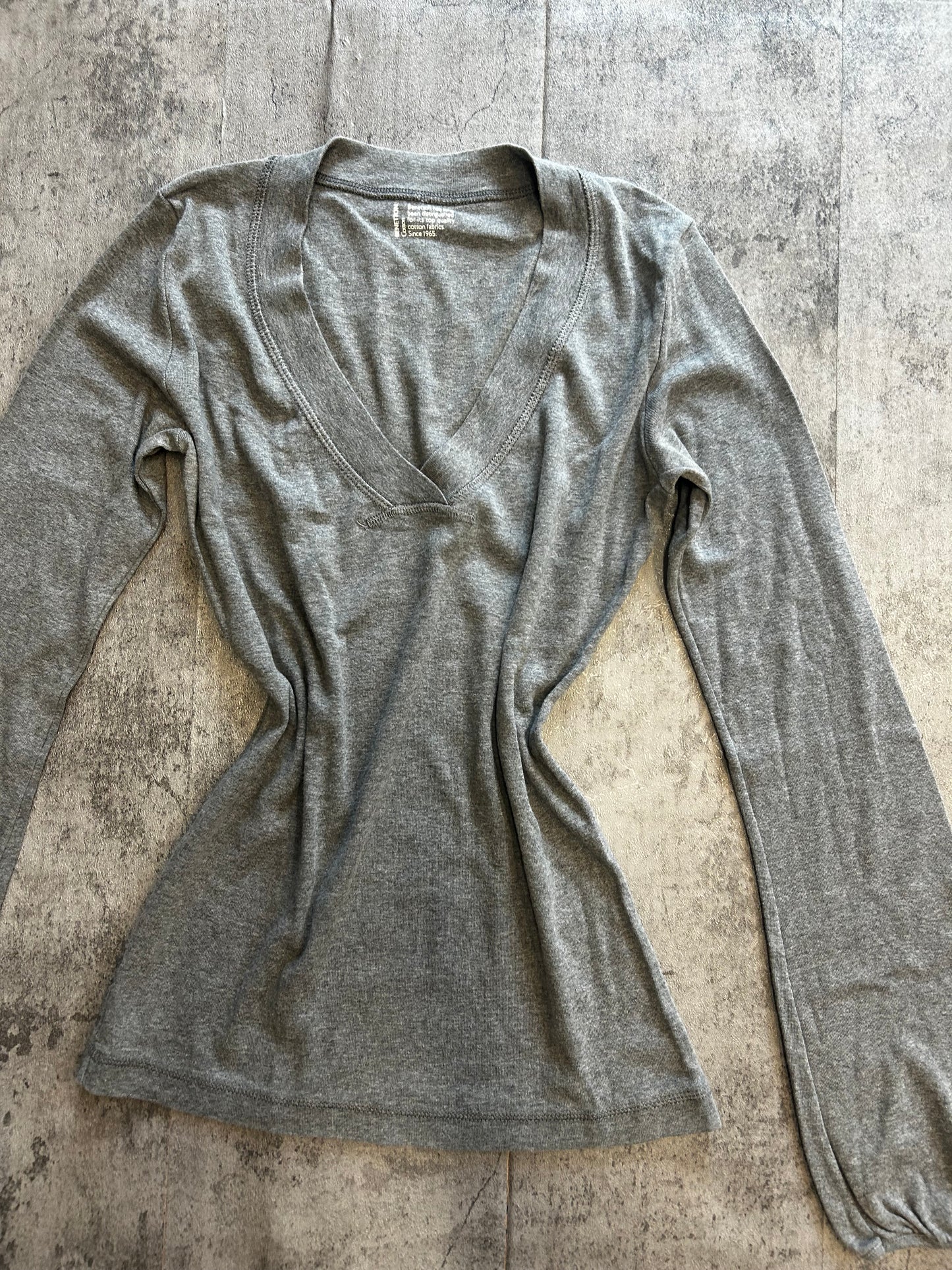 Benetton grey top