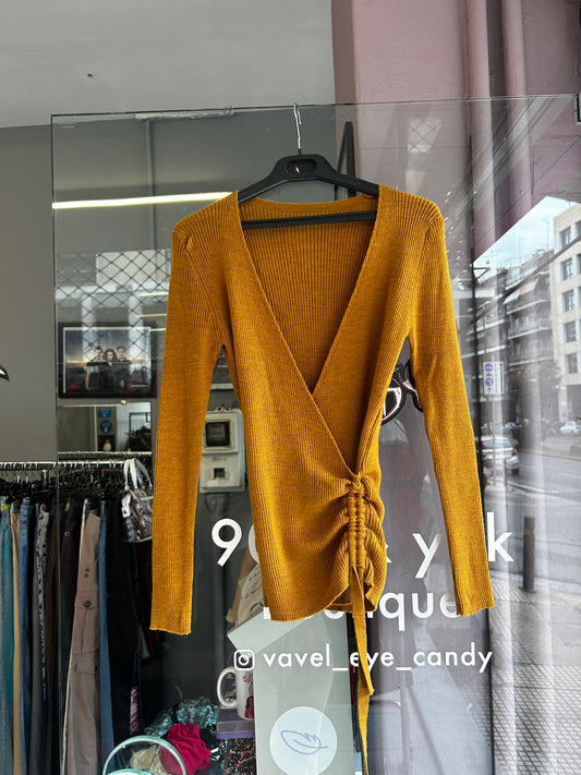 Mustard yellow top