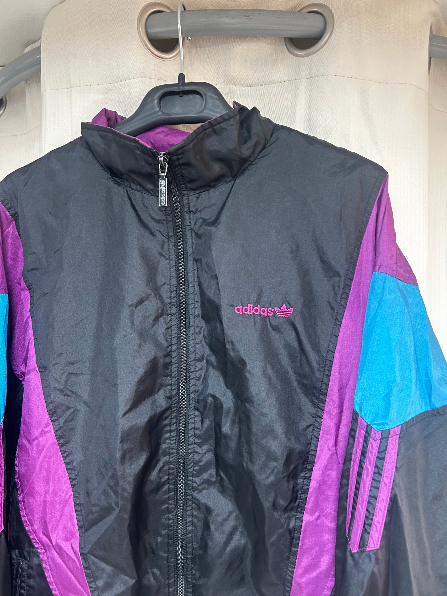 Adidas vintage windbreaker