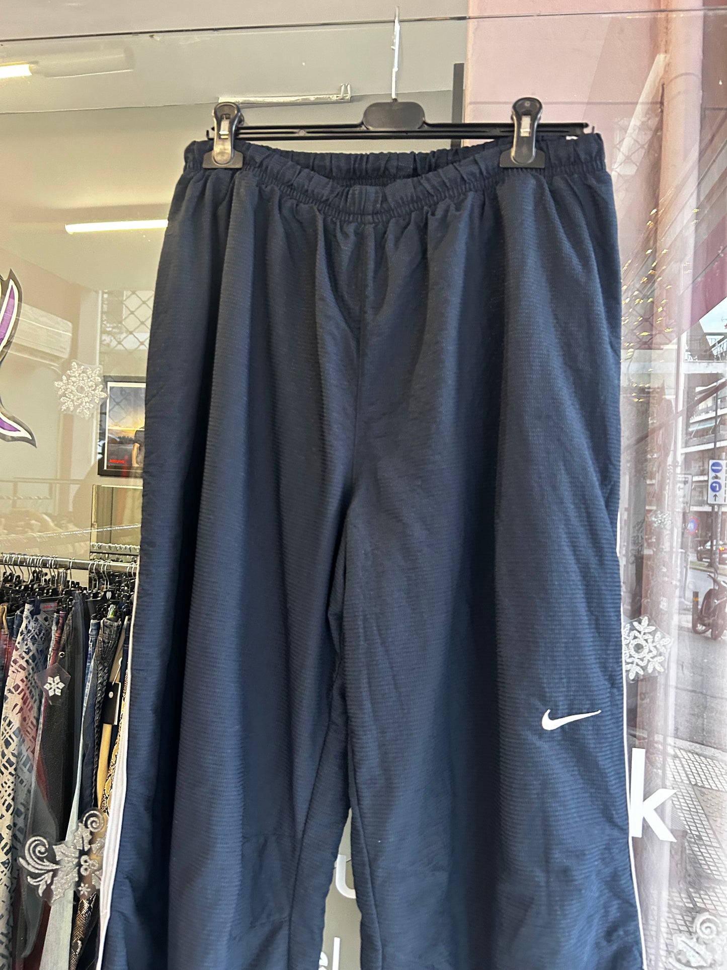 Nike thick parachute pants