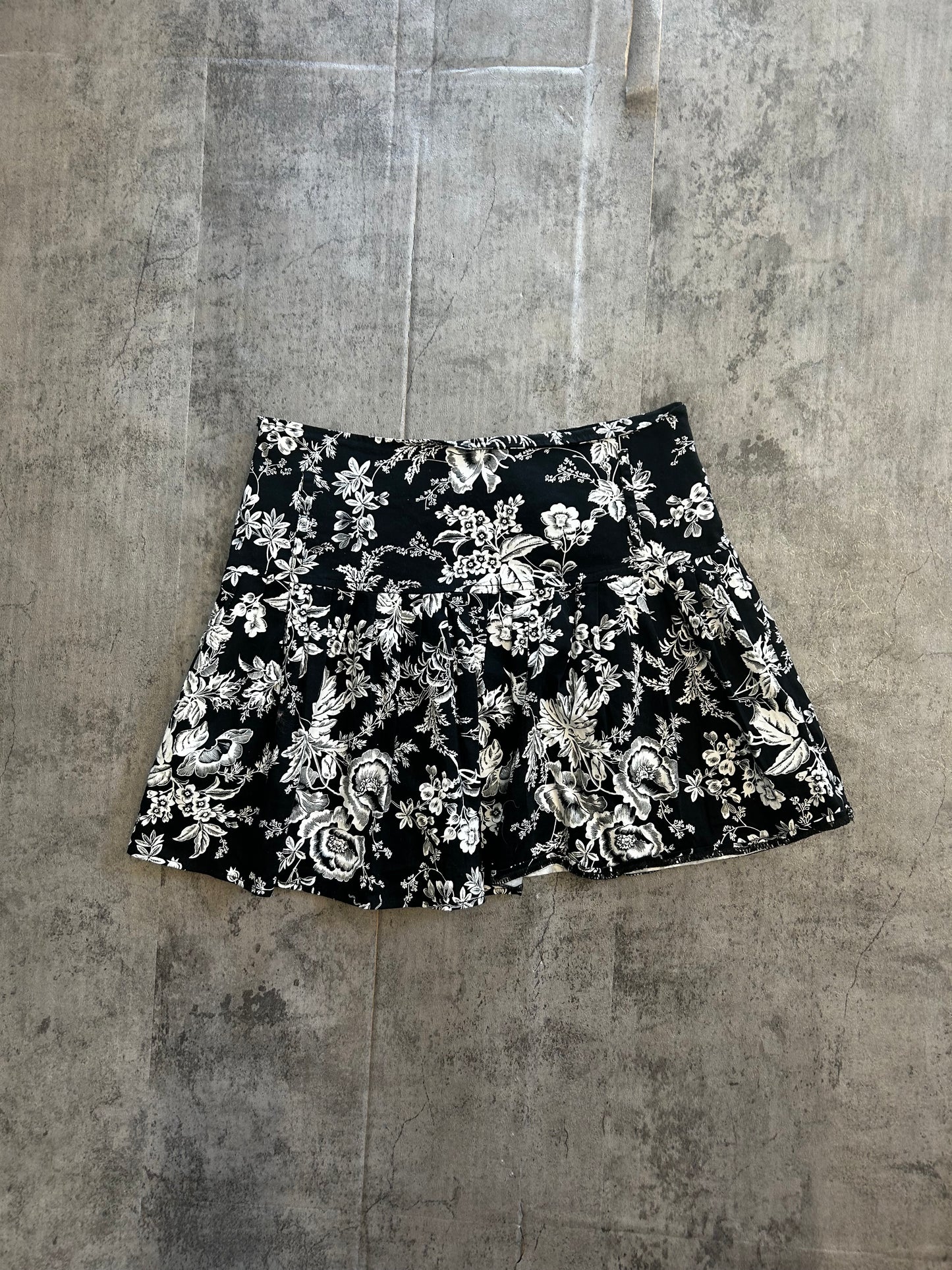 B&W floral skirt
