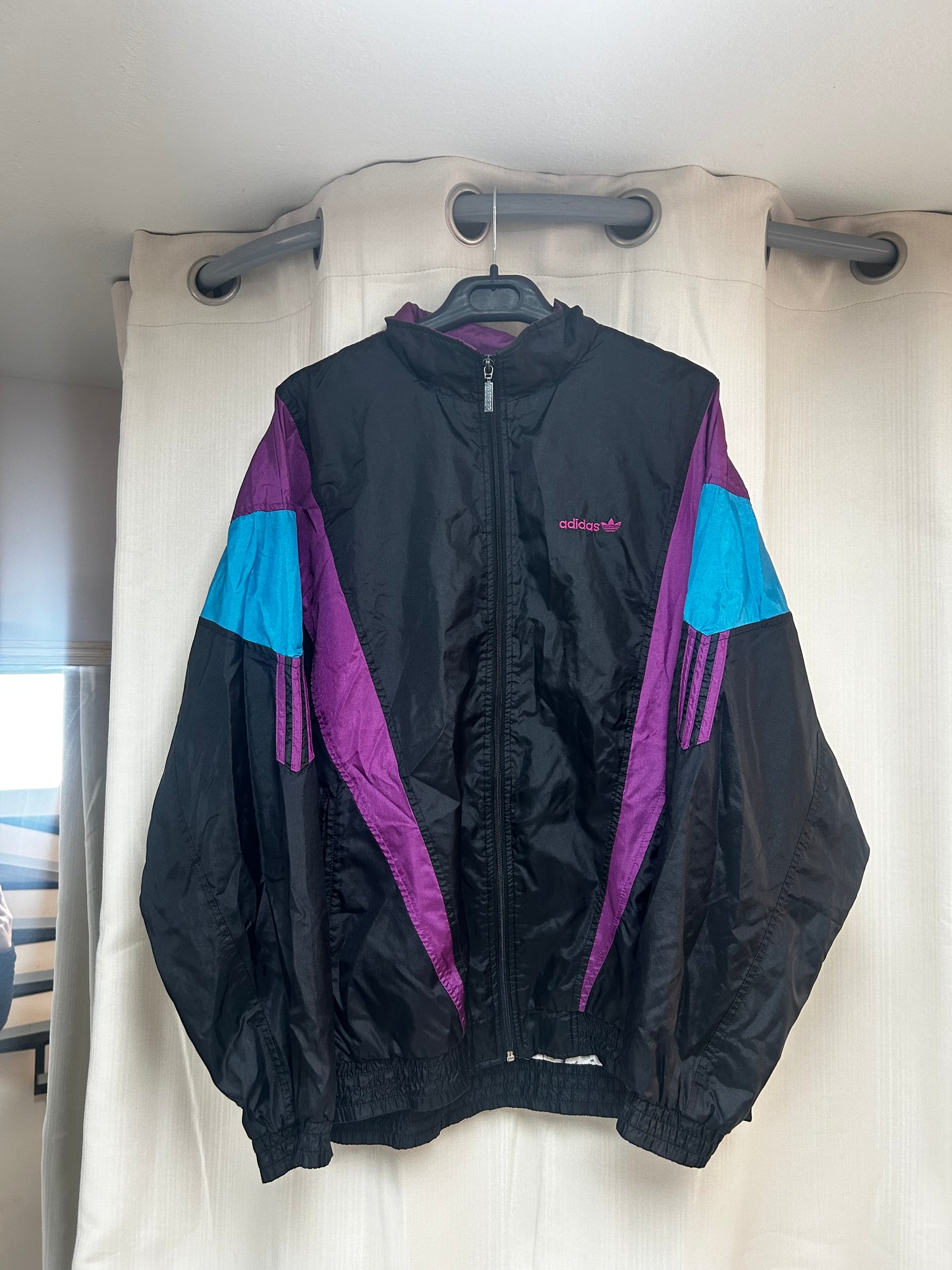 Adidas vintage windbreaker