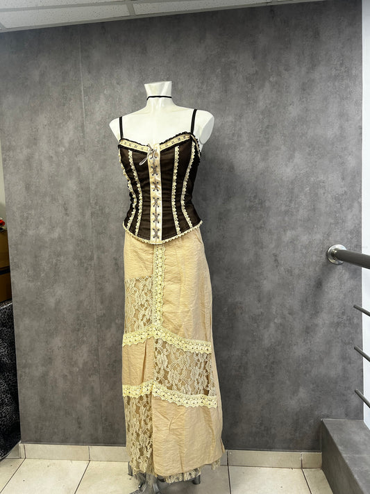 Zic zac maxi lace skirt