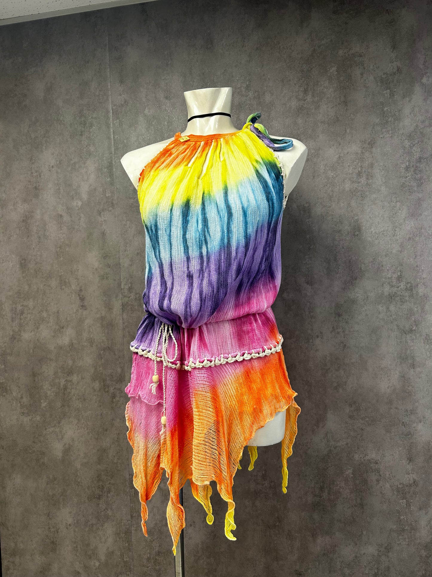Colourful top-beachwear