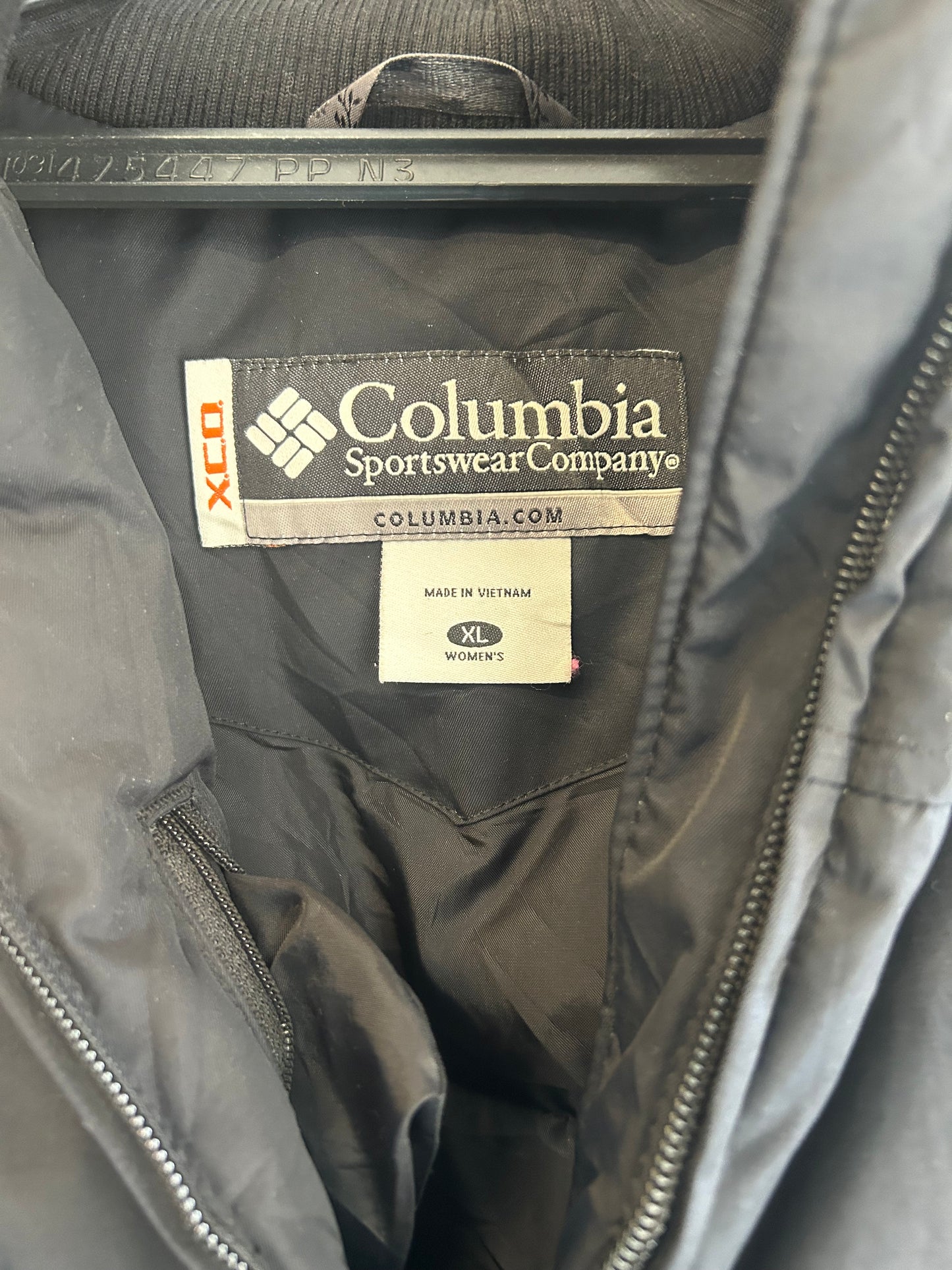 Columbia black thick puffer jacket