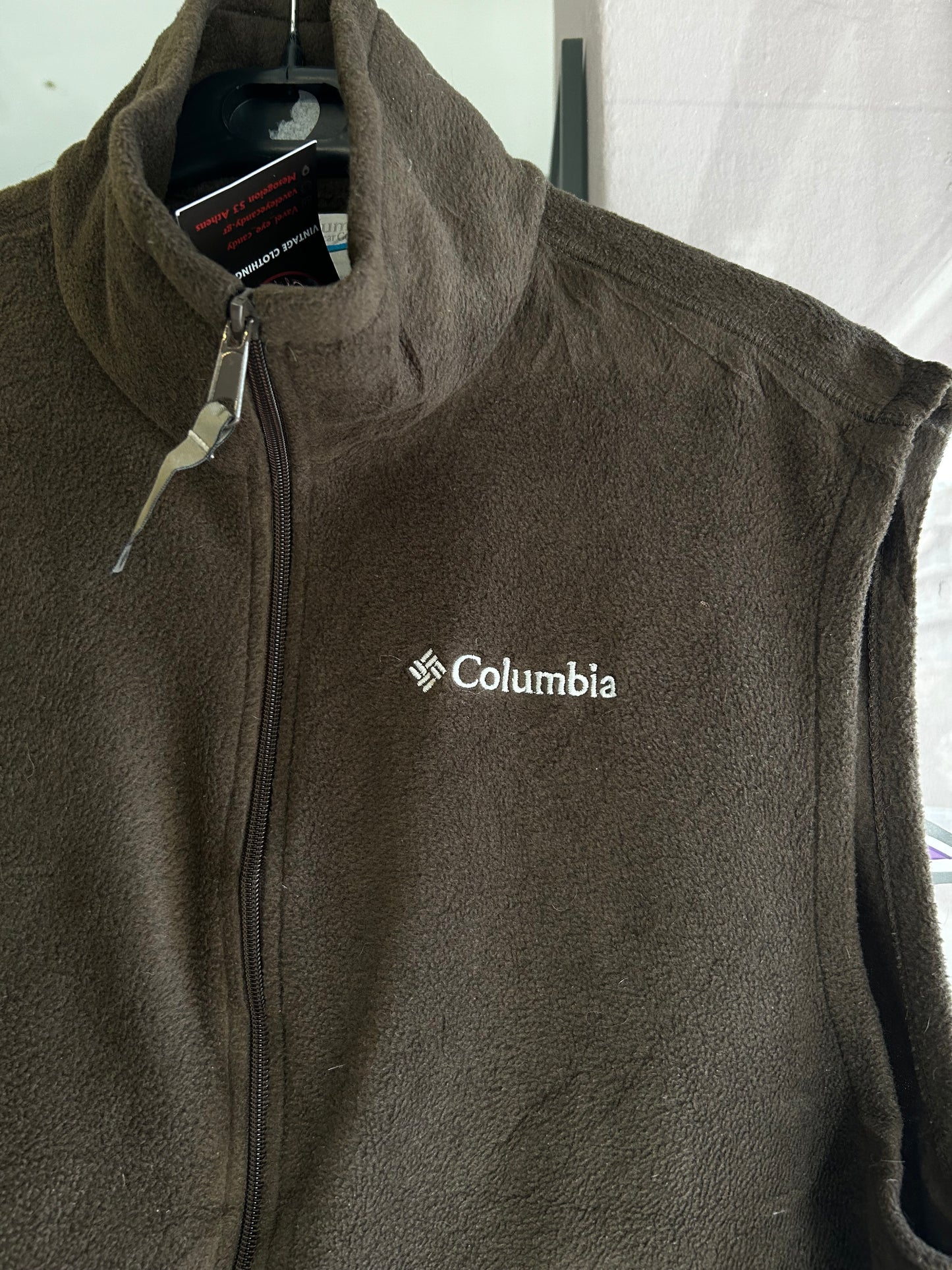 Columbia brown fleece vest