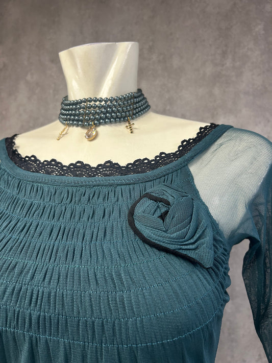 Vintage choker with cross