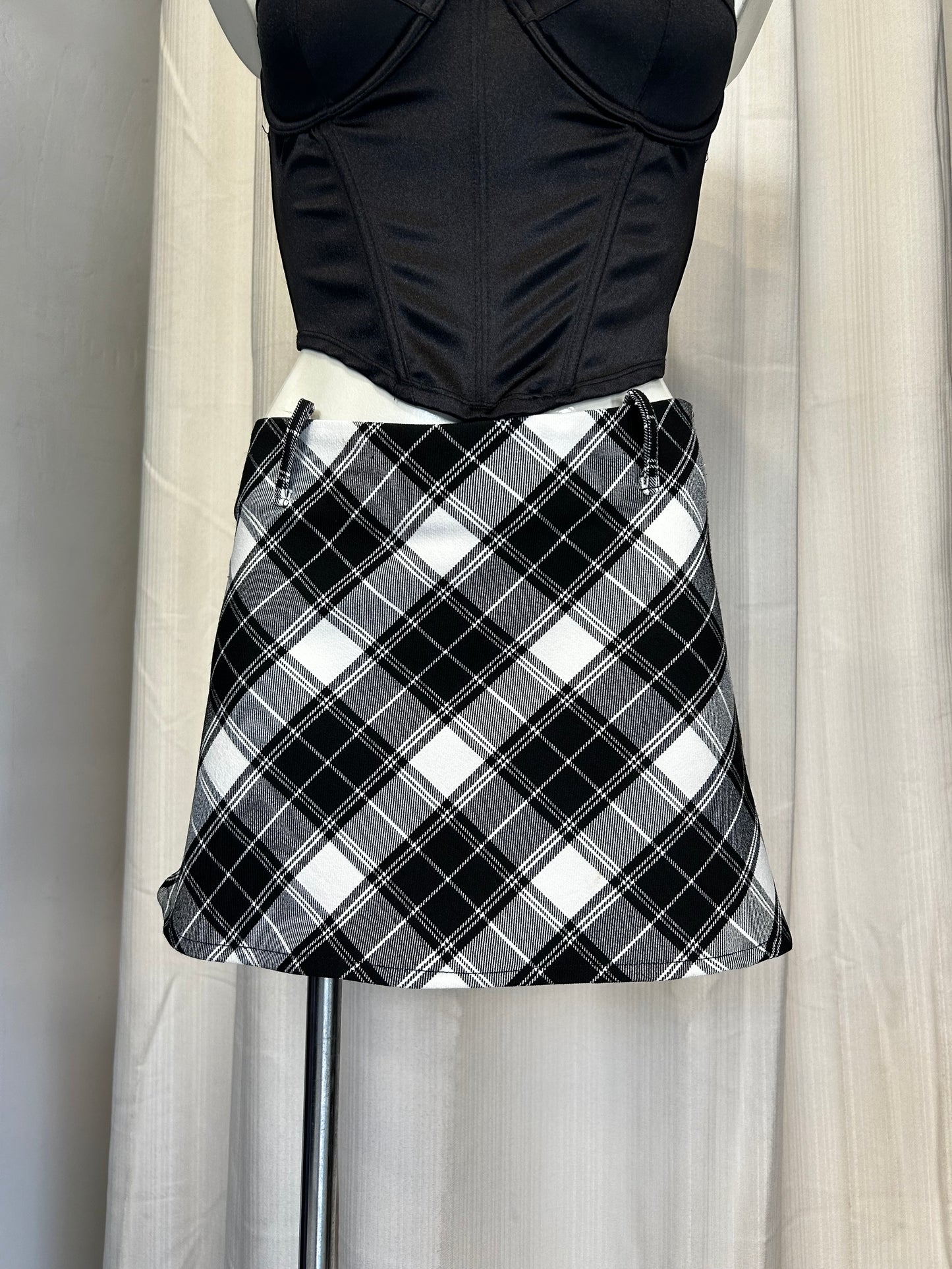 Thesis mini skirt