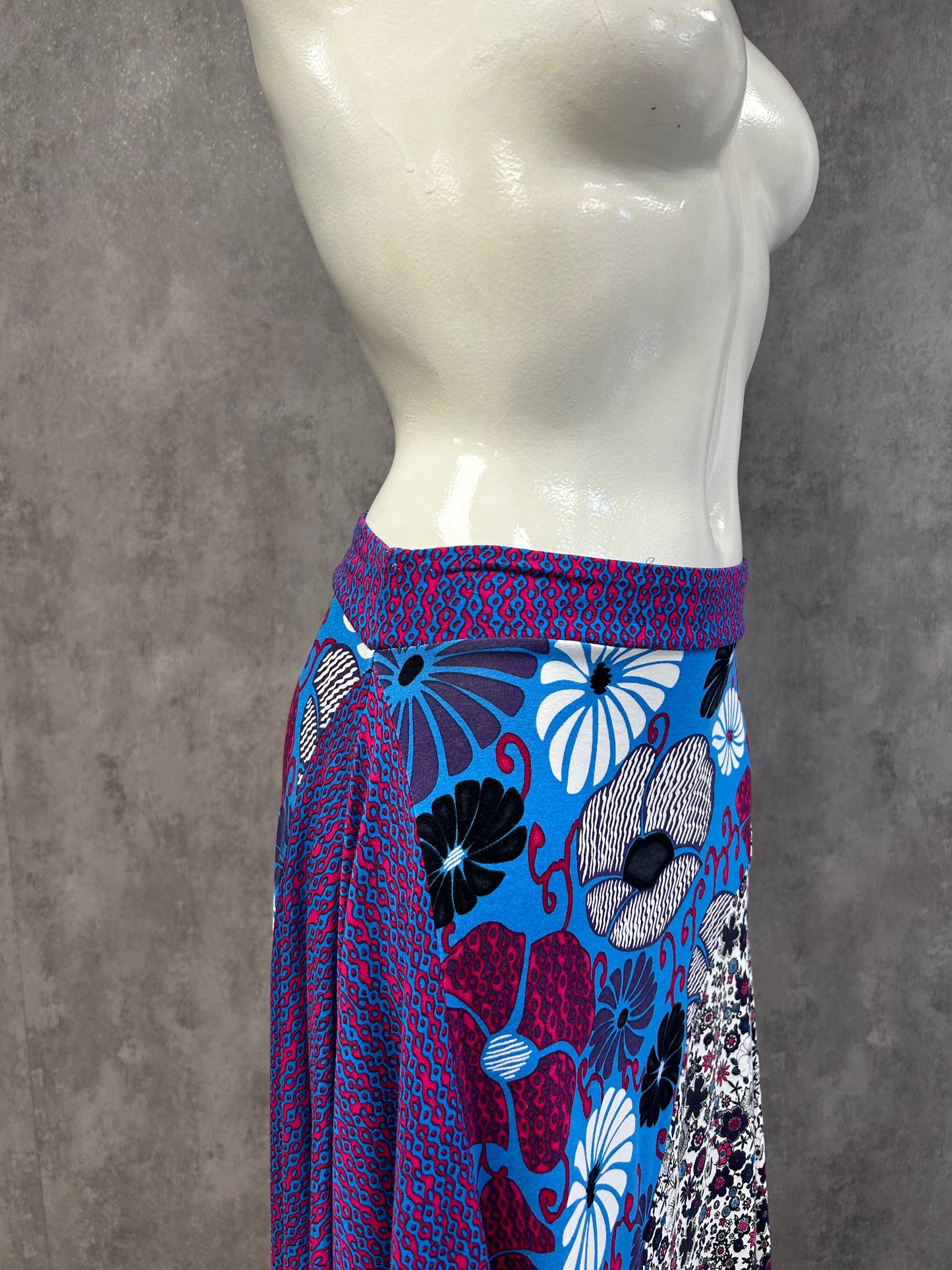 Patterned midi skirt