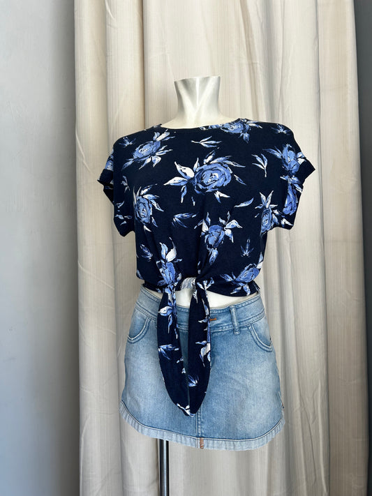 Vintage patterned cropped top