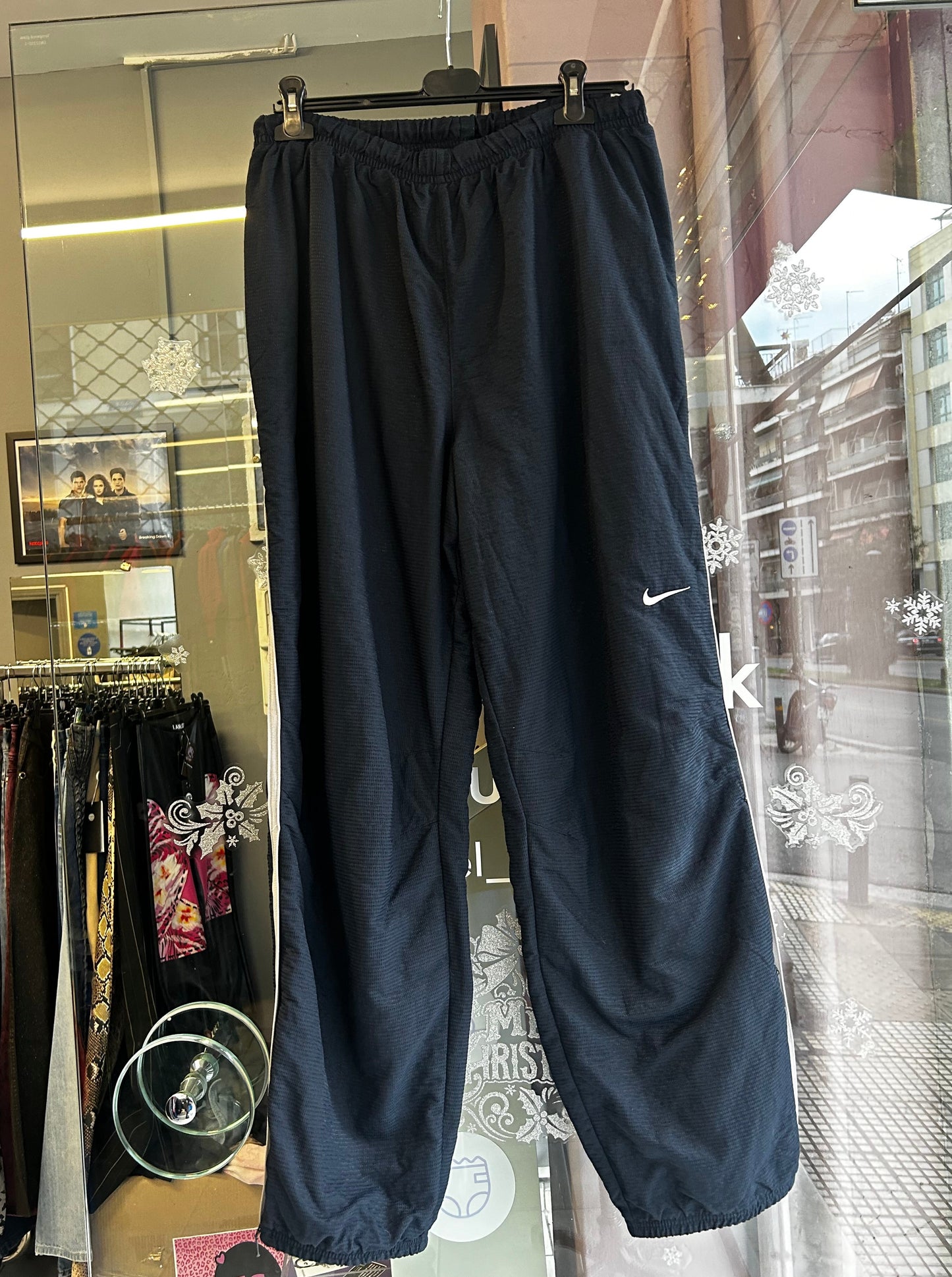 Nike thick parachute pants