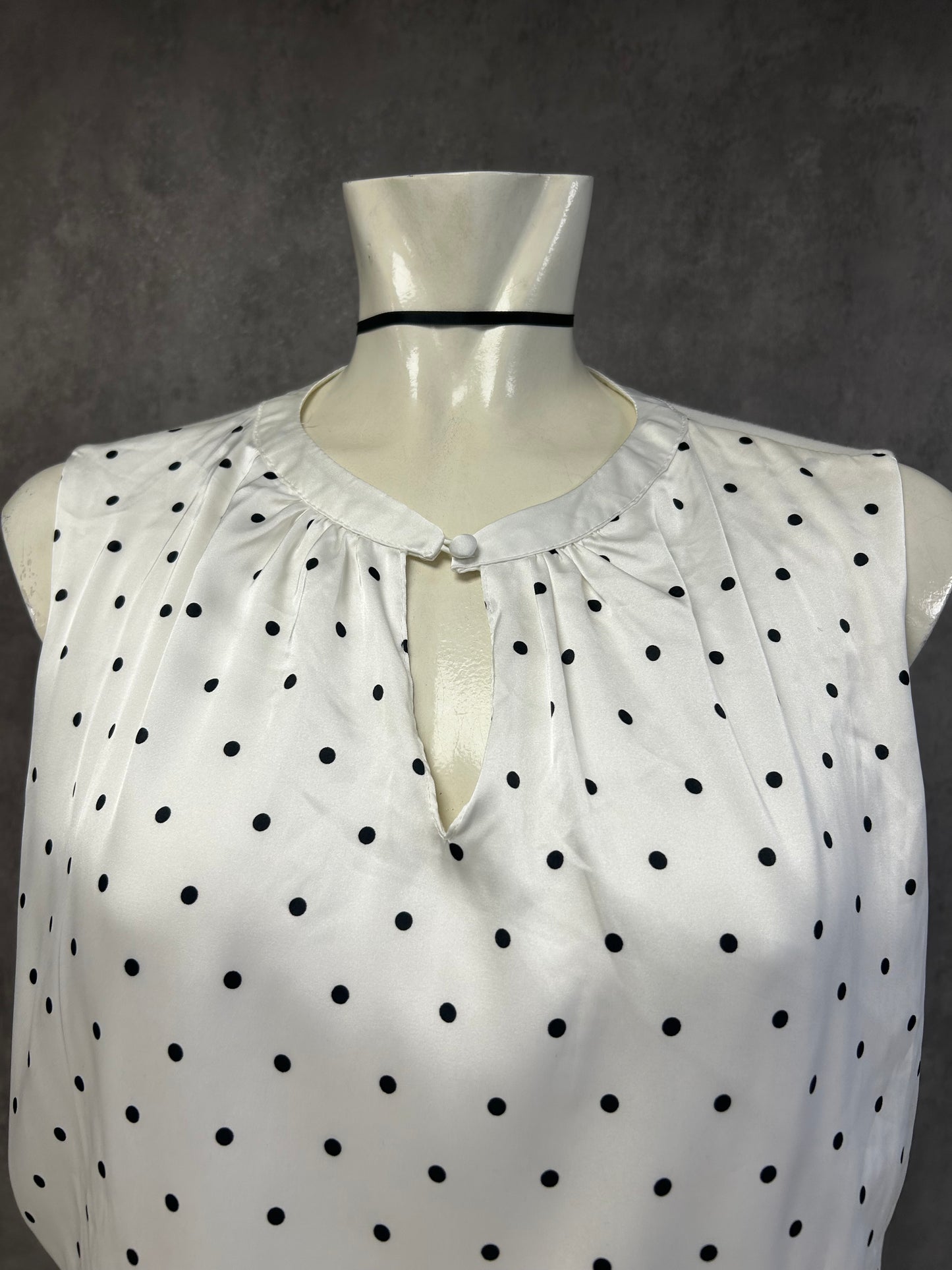 Zero polka dot shirt