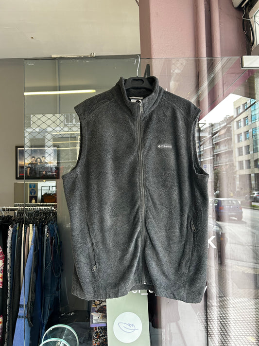 Columbia dark grey fleece vest