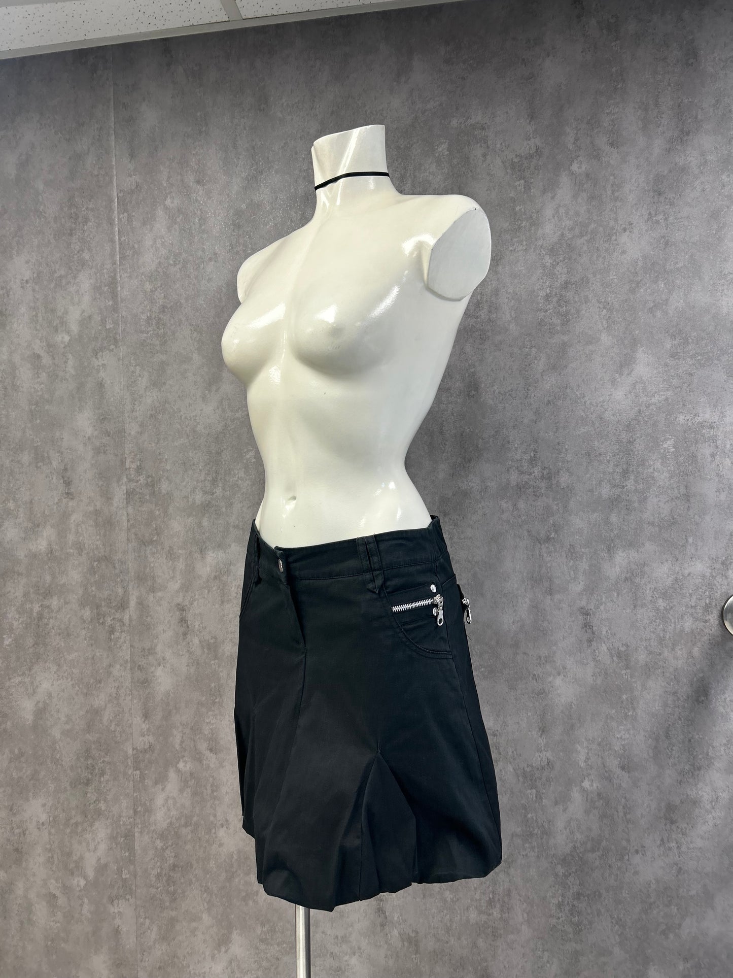08s Alt goth black skirt