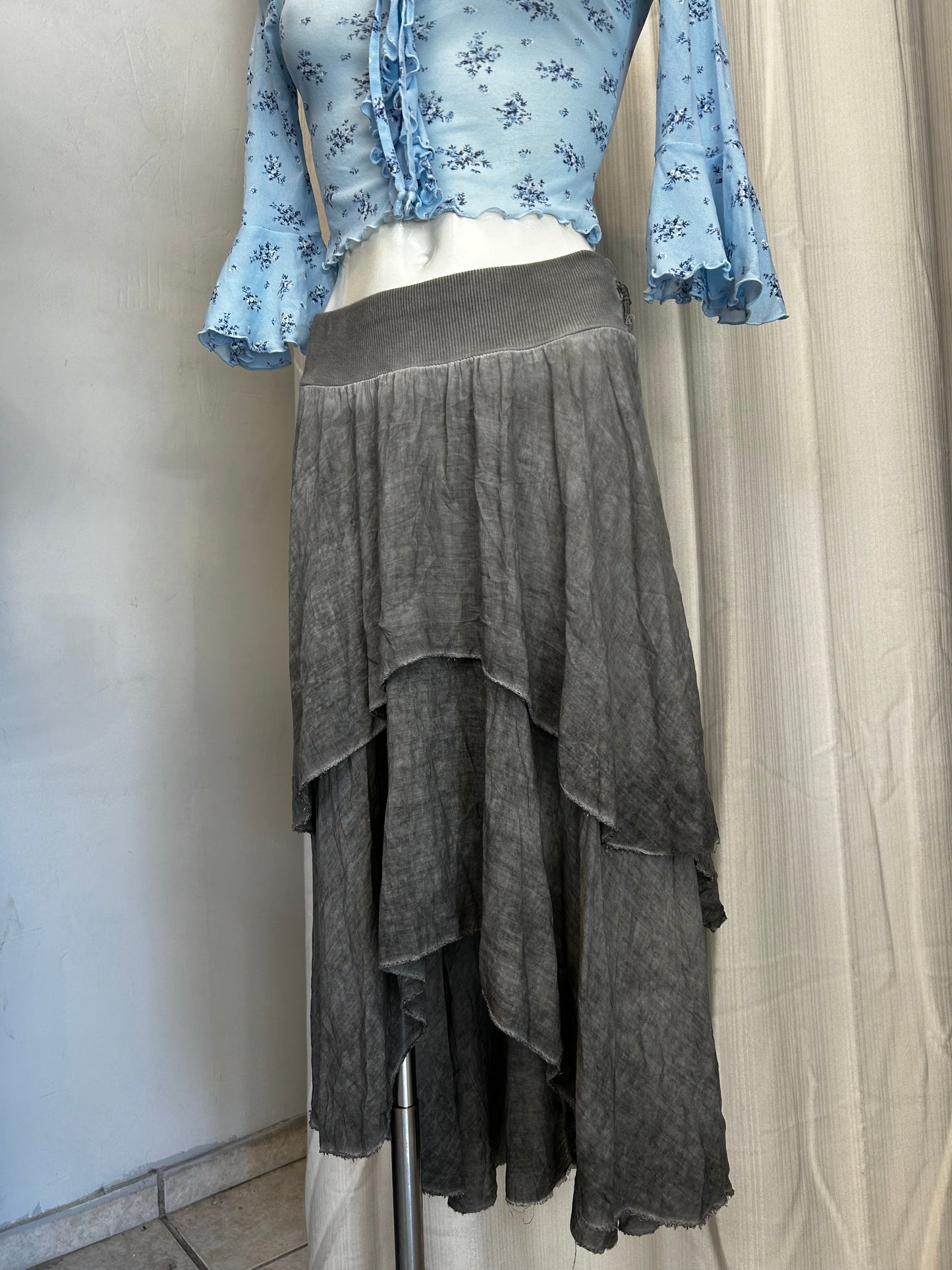 Fairy asymmetric skirt