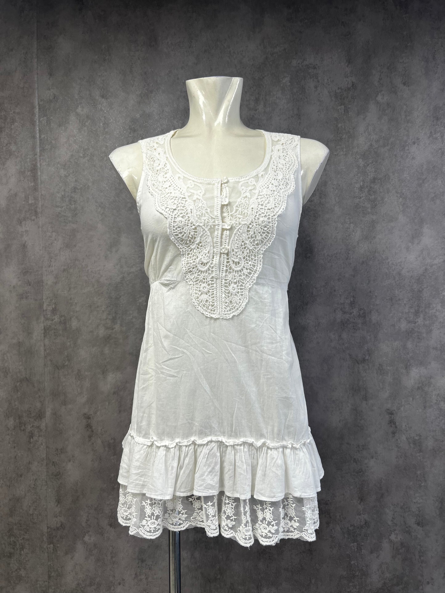 Ovs cotton white top