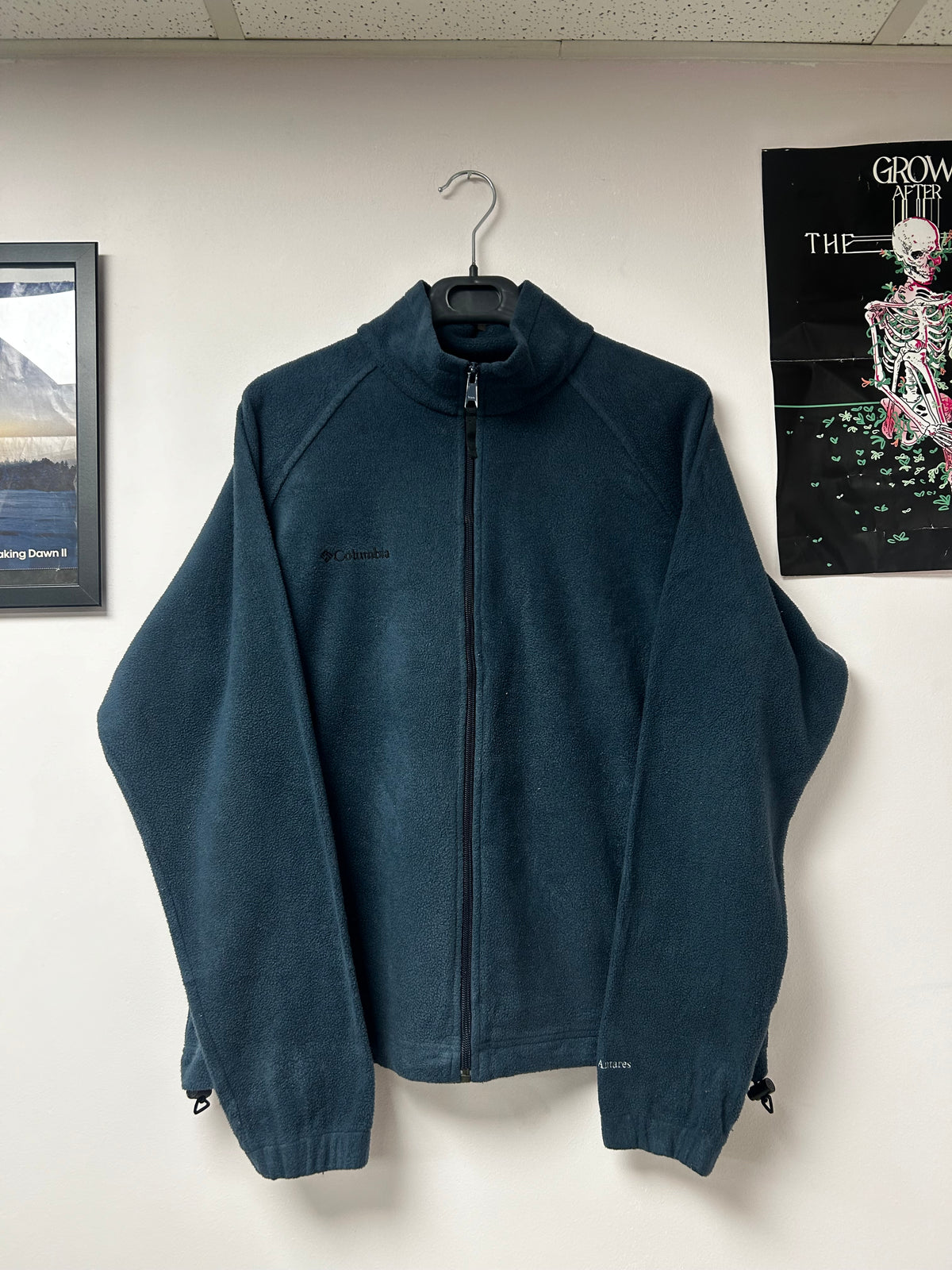 Columbia dark blue fleece jacket