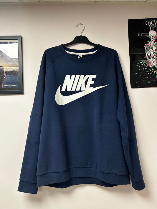NIKE crewneck
