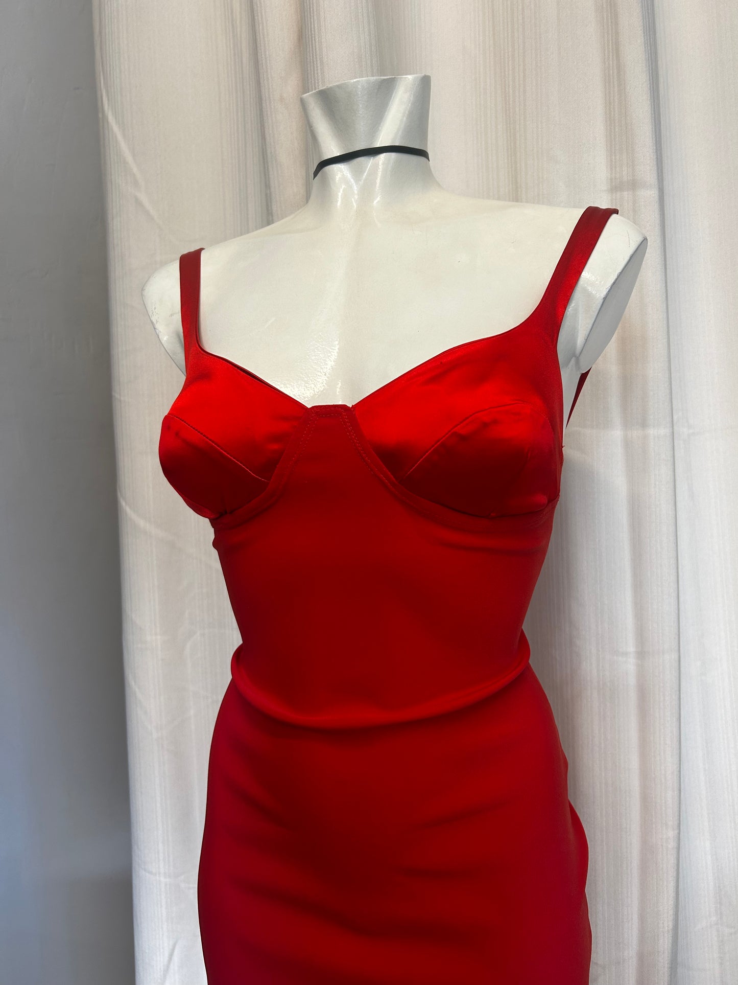 Red mini bodycon dress