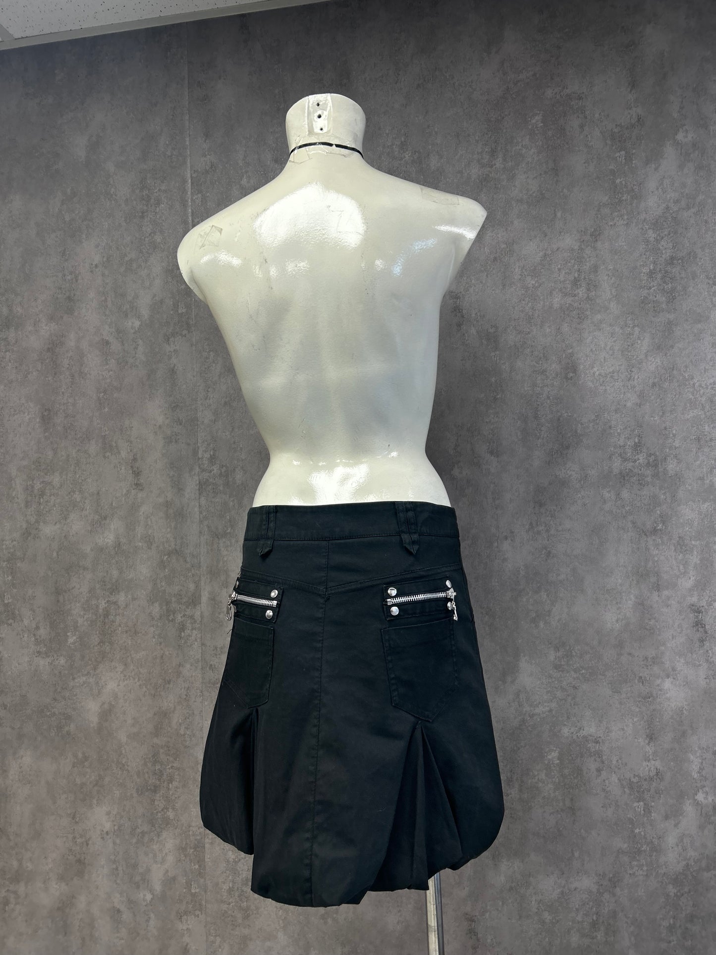 08s Alt goth black skirt
