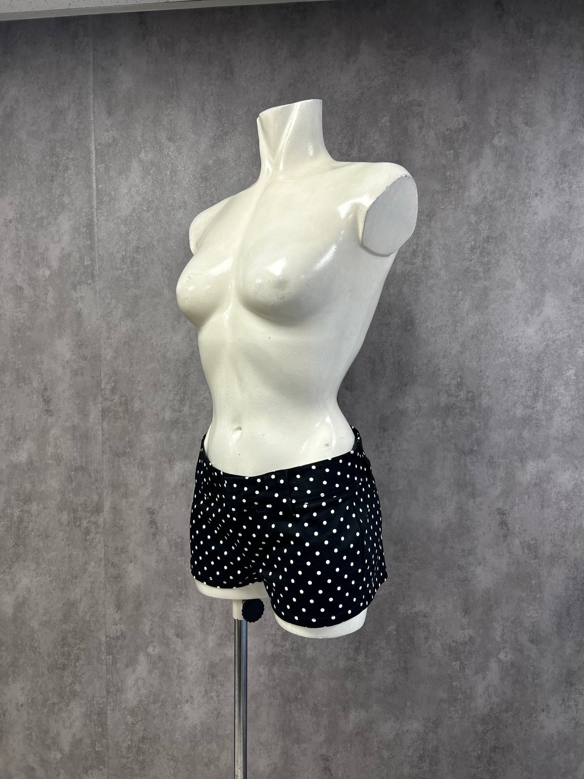 BGG urban outfitters polka dot shorts